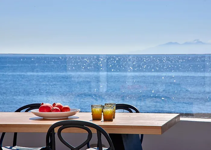 فيلة Incognito Santorini Kamári