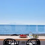Incognito Santorini * Kamari (Santorini)