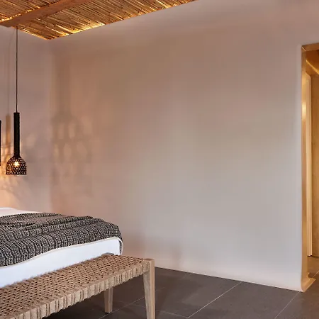 Incognito Santorini Villa *