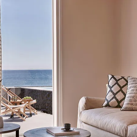 Incognito Santorini Villa Kamári