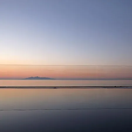 Incognito Santorini *