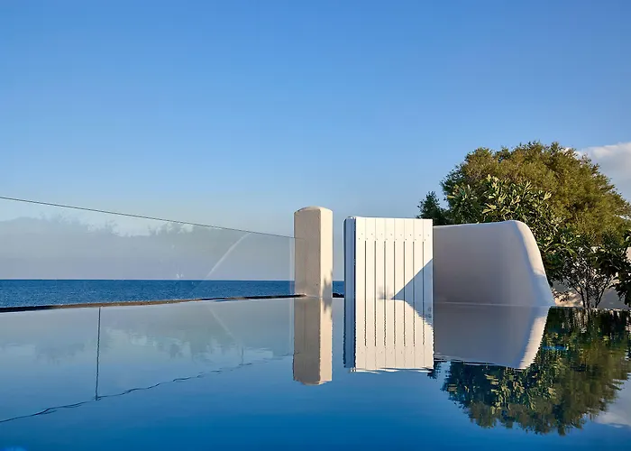 Incognito Santorini Kamári