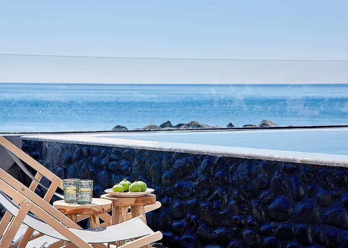 Incognito Santorini Камари