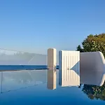 Incognito Santorini Kamári