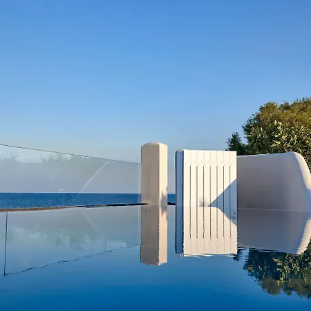 Incognito Santorini Kamári