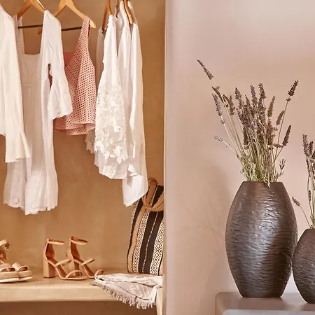 Incognito Santorini *