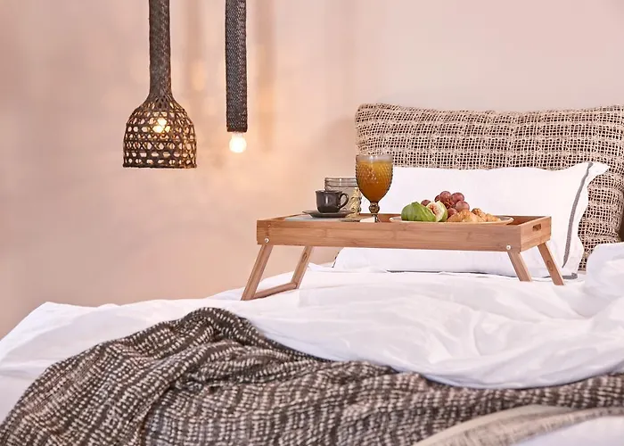 Incognito Santorini Villa